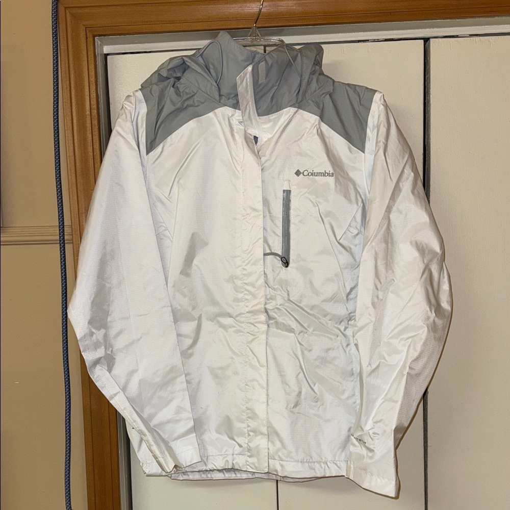 Columbia White and Gray Jacket